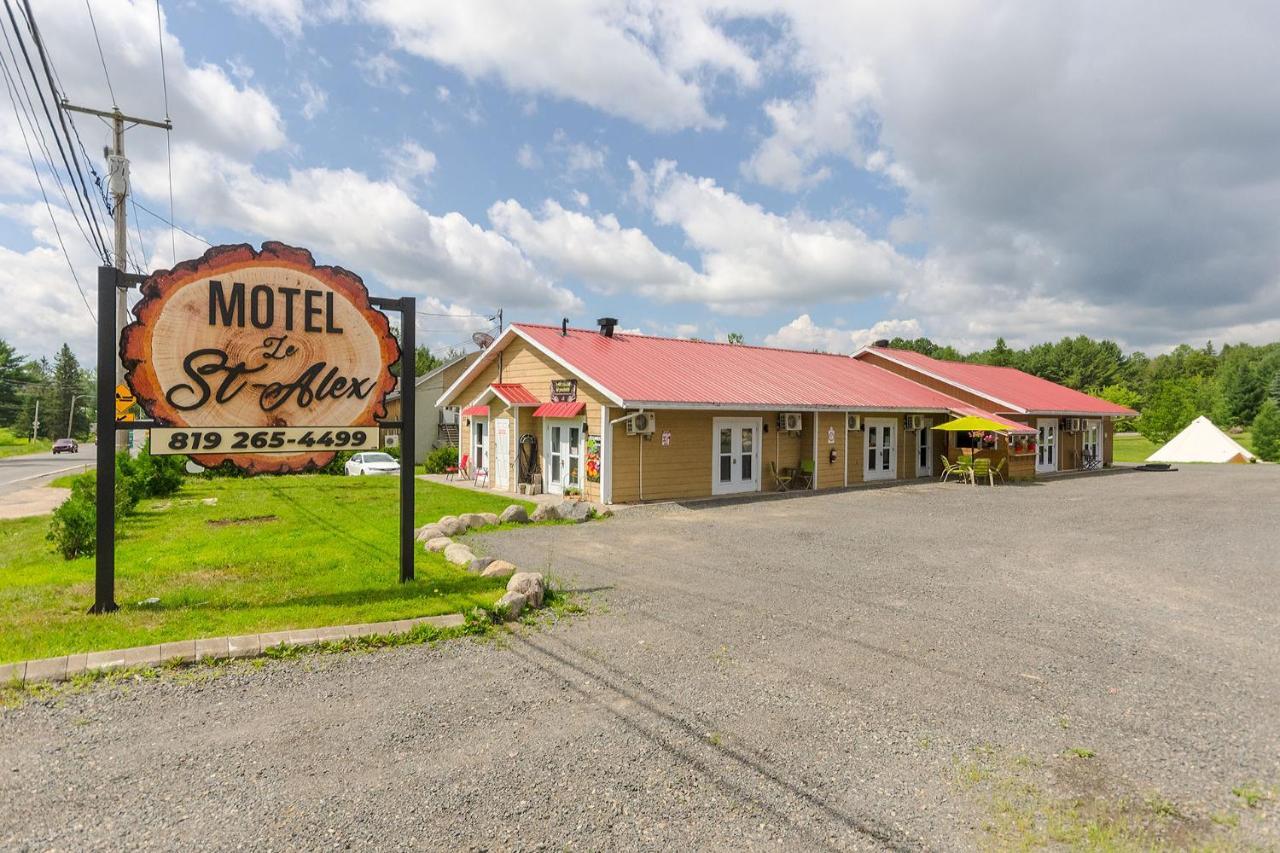 Le Saint Alex Motel Buitenkant foto