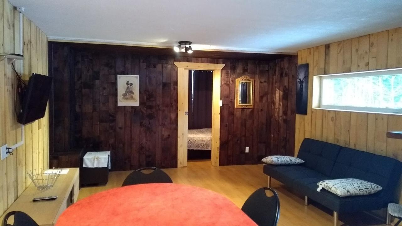 Le Saint Alex Motel Buitenkant foto